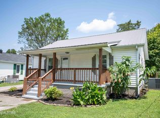 1307 Grove St, Loudon, TN 37774