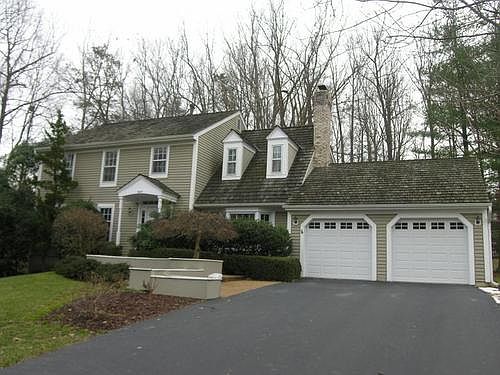 1st image of 9805 Viewcrest Dr
