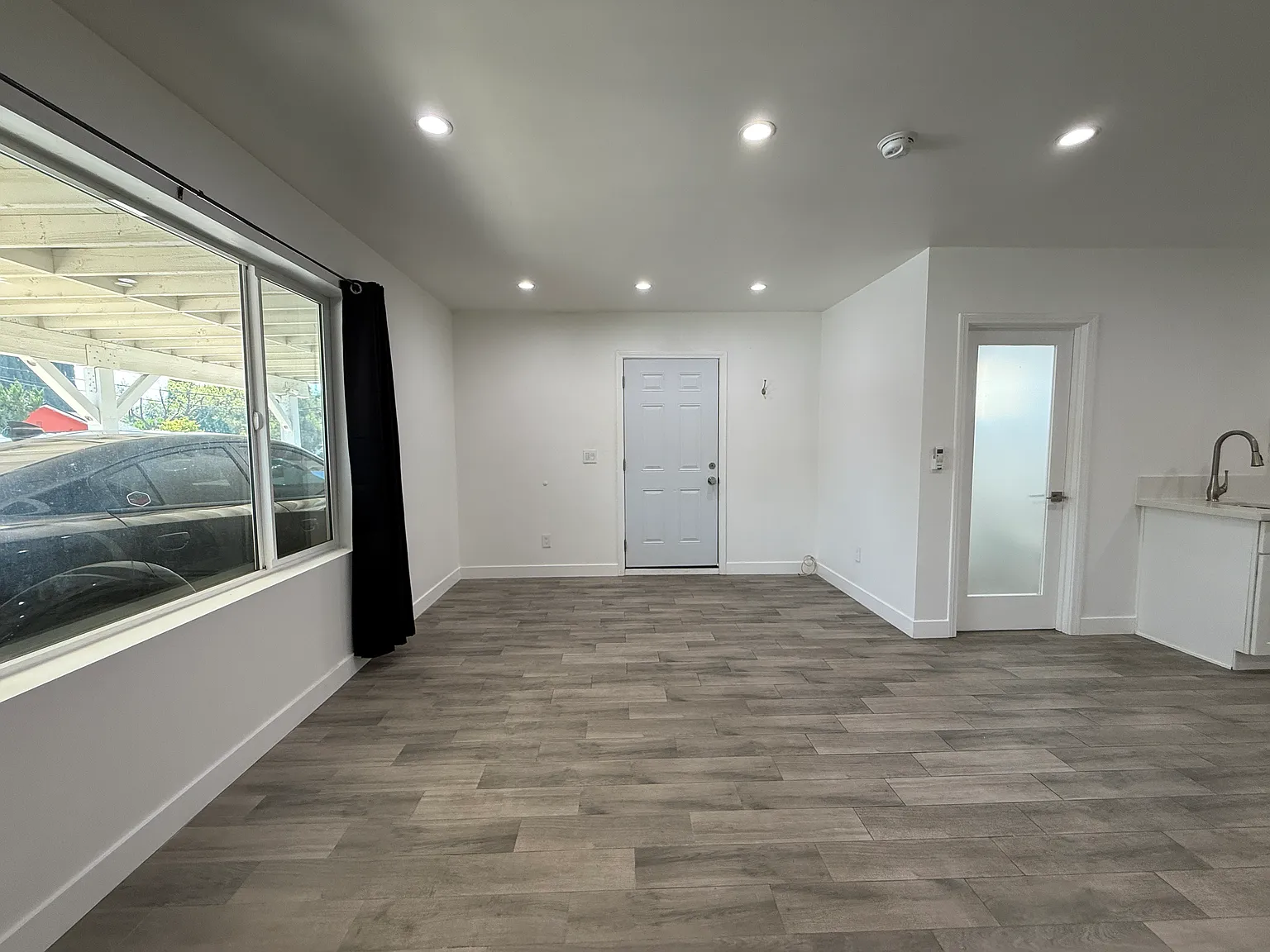 Studio, 440 sqft, $1,450 — Photo 4