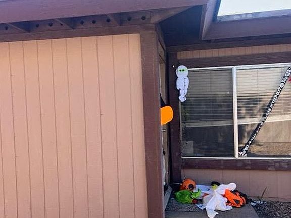3rd image of 927 S Casitas Dr APT C