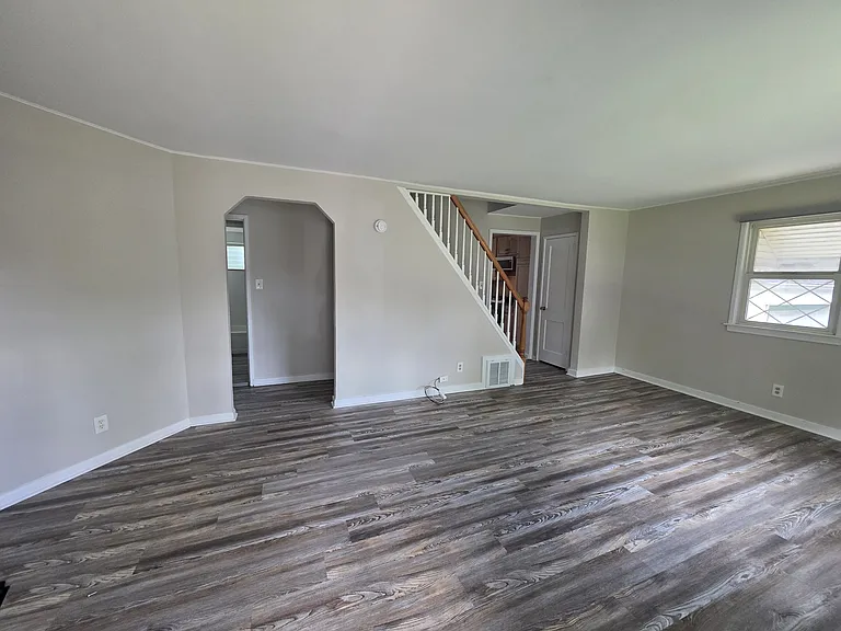 27 Koehler Dr — Photo 5