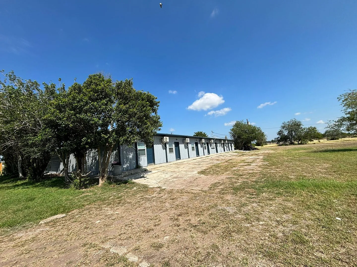 Beeville — Photo 2