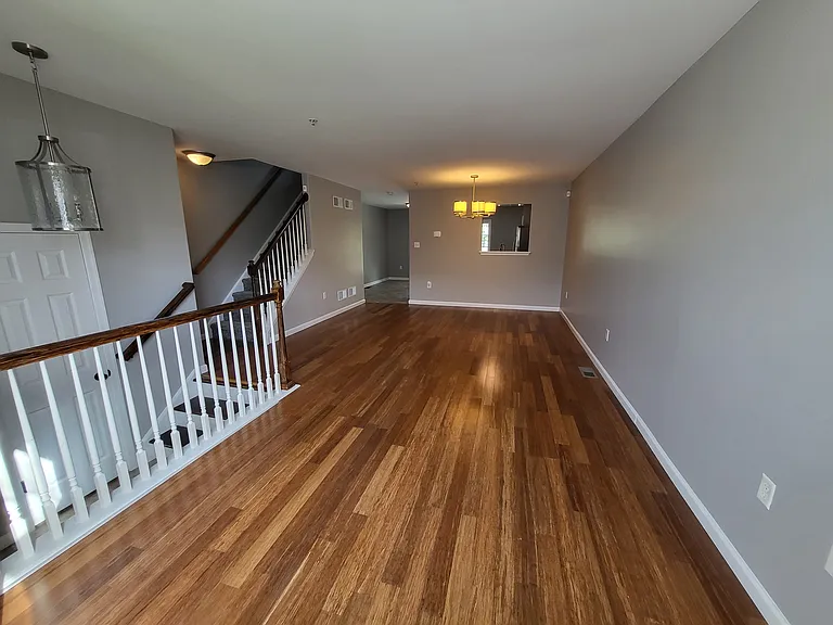 114 Vince Dr — Photo 9