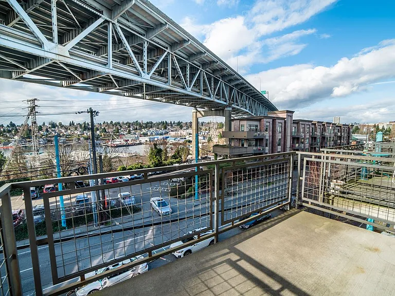 Union Bay Lofts — Photo 10