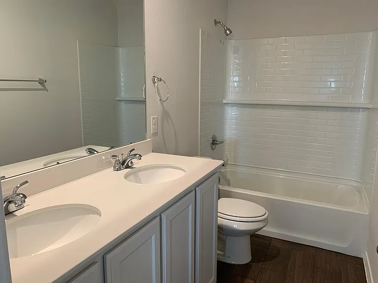 1708 Wayne Ln — Photo 12