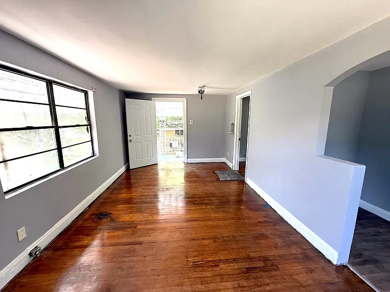 1221 Maple St — Photo 26