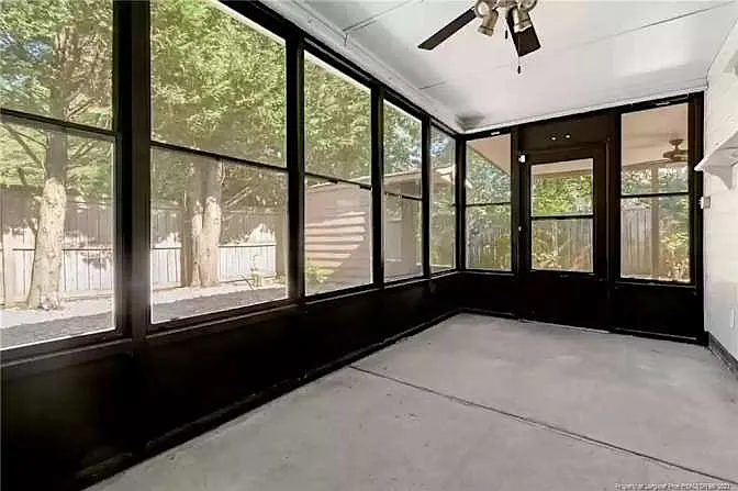 2636 Burke Ln — Photo 11
