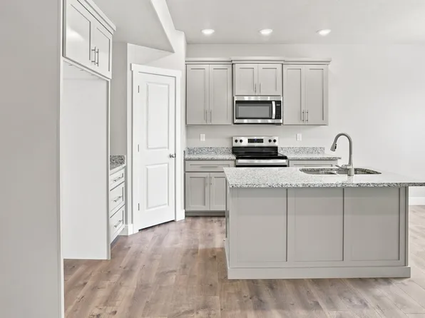 821 S 270 E #5, Smithfield, UT 84335