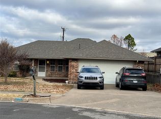 5106 Lynn Rd, Bartlesville, OK 74006