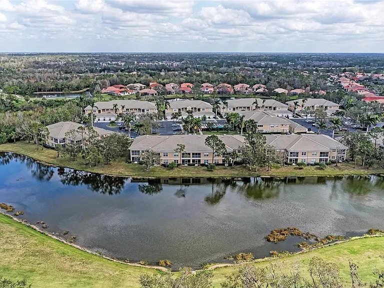 6326 Grand Oak Cir #203 — Photo 40