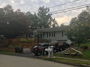 16 Heritage Ln, Holden, MA 01520