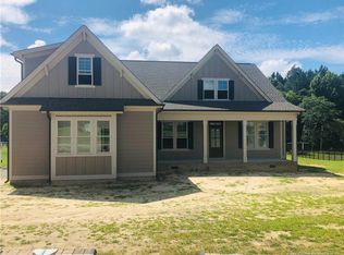 95 Morgan Farm Dr, Lillington, NC 27546