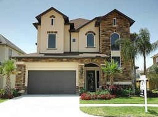 2413 Blue Canoe Ct, Seabrook, TX 77586