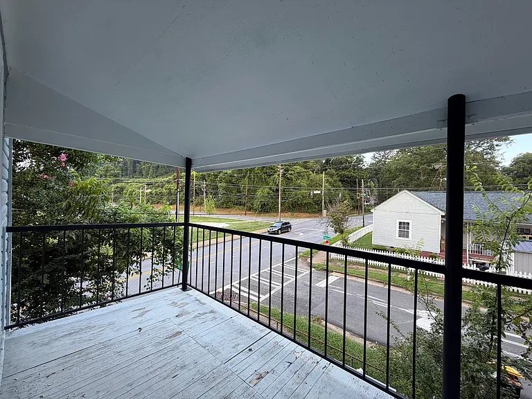 2 N McLin St — Photo 15