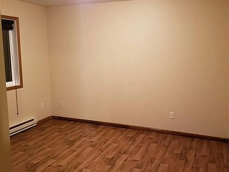 5557-5559 Cyndi Ct — Photo 40