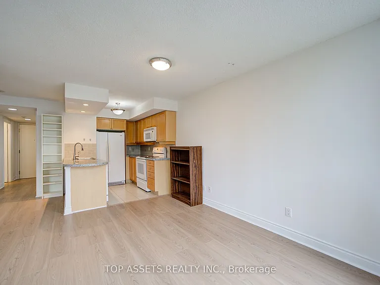 10 Northtown Way #606 — Photo 26
