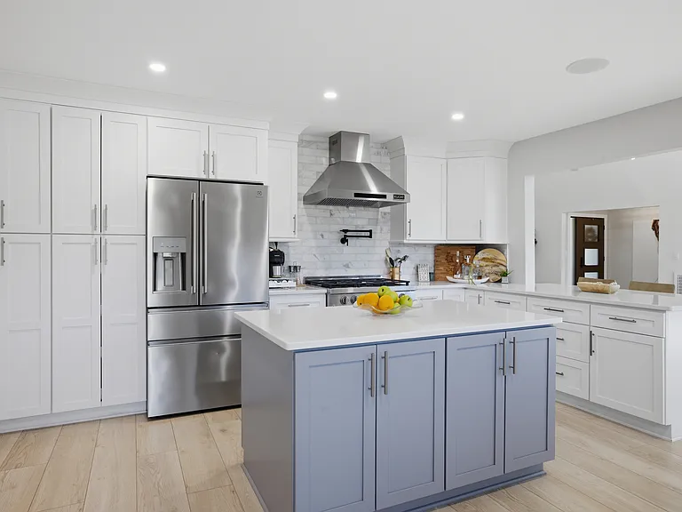 15928 Henry Ln — Photo 16