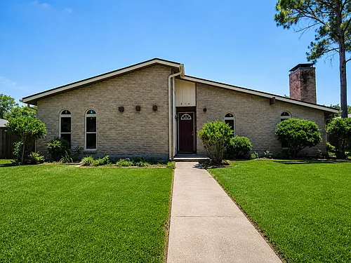 610 Apache Dr Photo 1