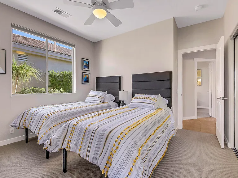67361 N Laguna Dr — Photo 26