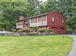 20 Harvest Dr, Hooksett, NH 03106