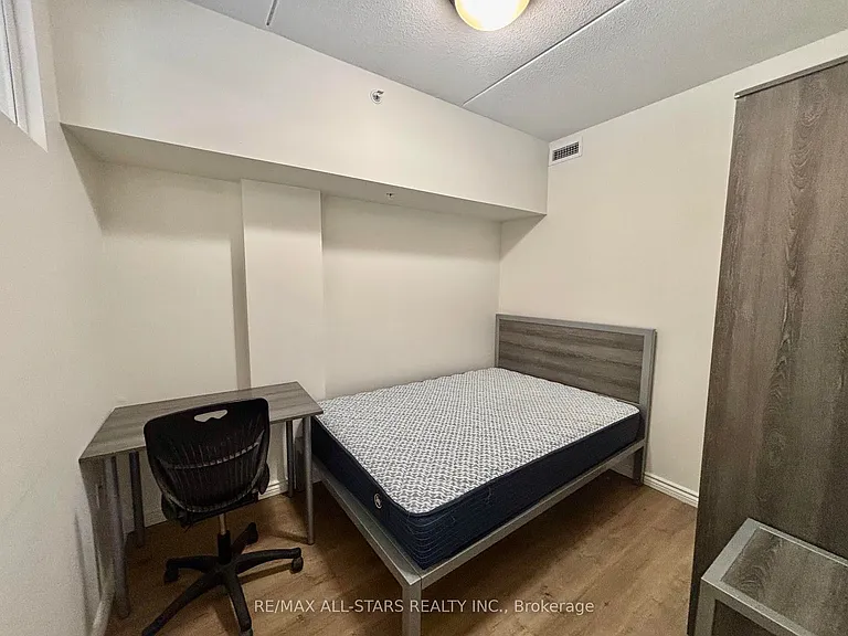 275 Larch St #307 — Photo 5