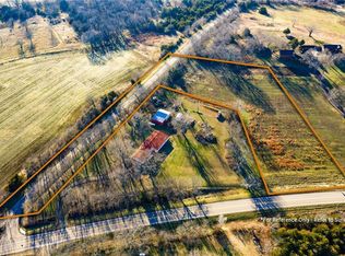 6880 SE 10th St, Tecumseh, KS 66542