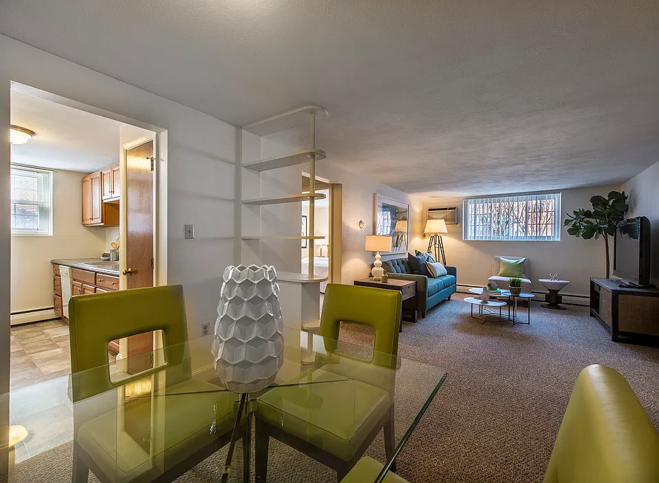8 Brattle Dr #32
