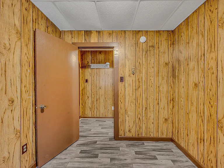 220 Crane St #5 — Photo 4