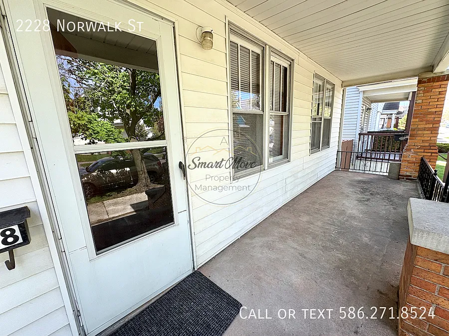 Building Photo - 2228 Norwalk St