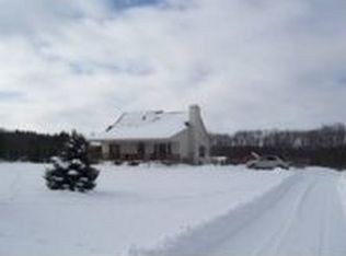 2779 Brewer Rd, Howell, MI 48855