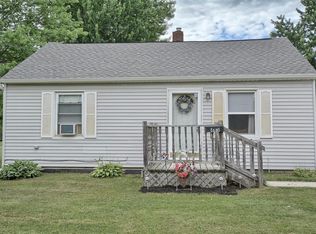 463 Helen St, Mount Morris, MI 48458