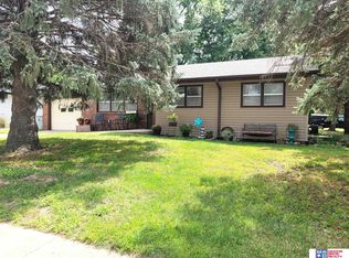 209 Shannon Rd, Seward, NE 68434