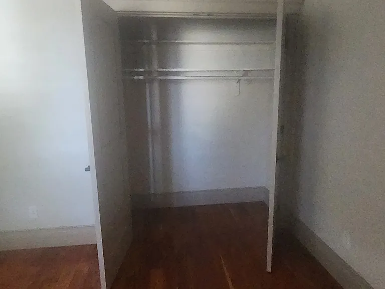 327 E Birch St — Photo 6