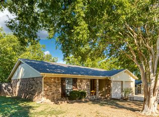 6025 Marigold Dr, Watauga, TX 76148