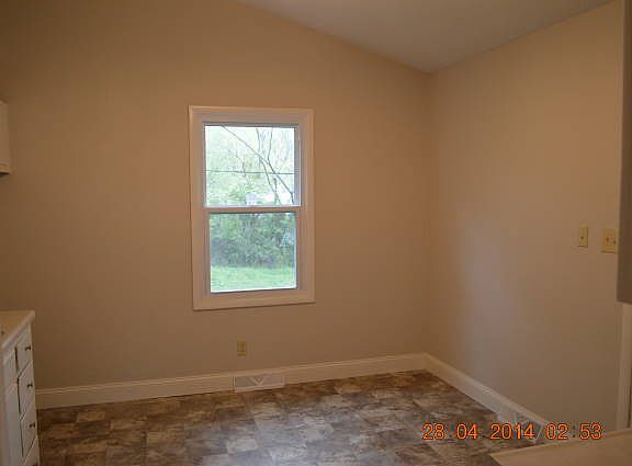 5th image of 11208 Donnelly Ave