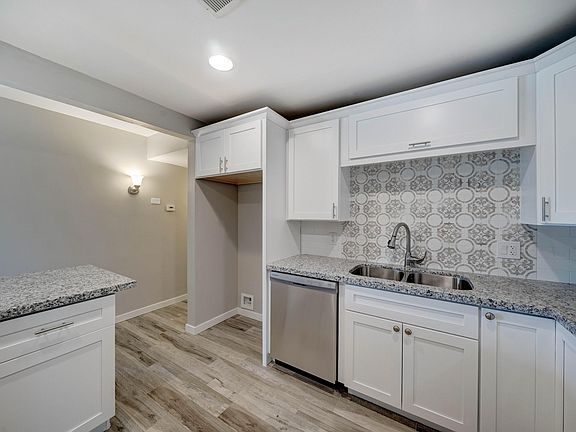 5th image of 3002 W San Miguel Ave