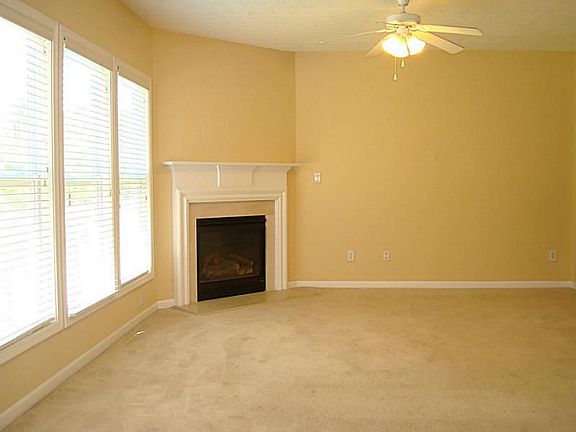 2nd image of 4695 Windale Dr