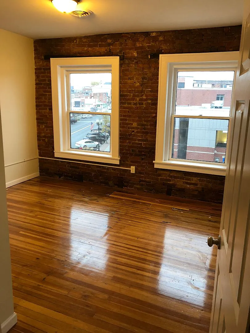 519 Exchange Street — Photo 2