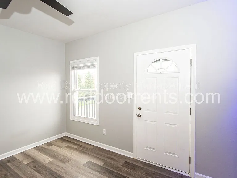 1329 E Market St #8 — Photo 7