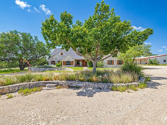 3rd image of 6873 Green Oaks Dr