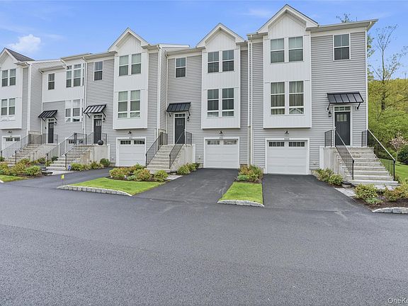 3rd image of 4010 Chestnut Ridge Road