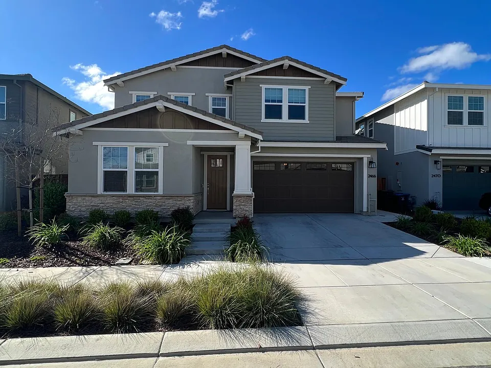 2466 Elan Dr