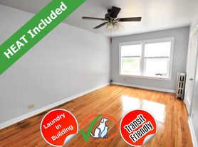 4010 N Bernard St, Chicago, IL