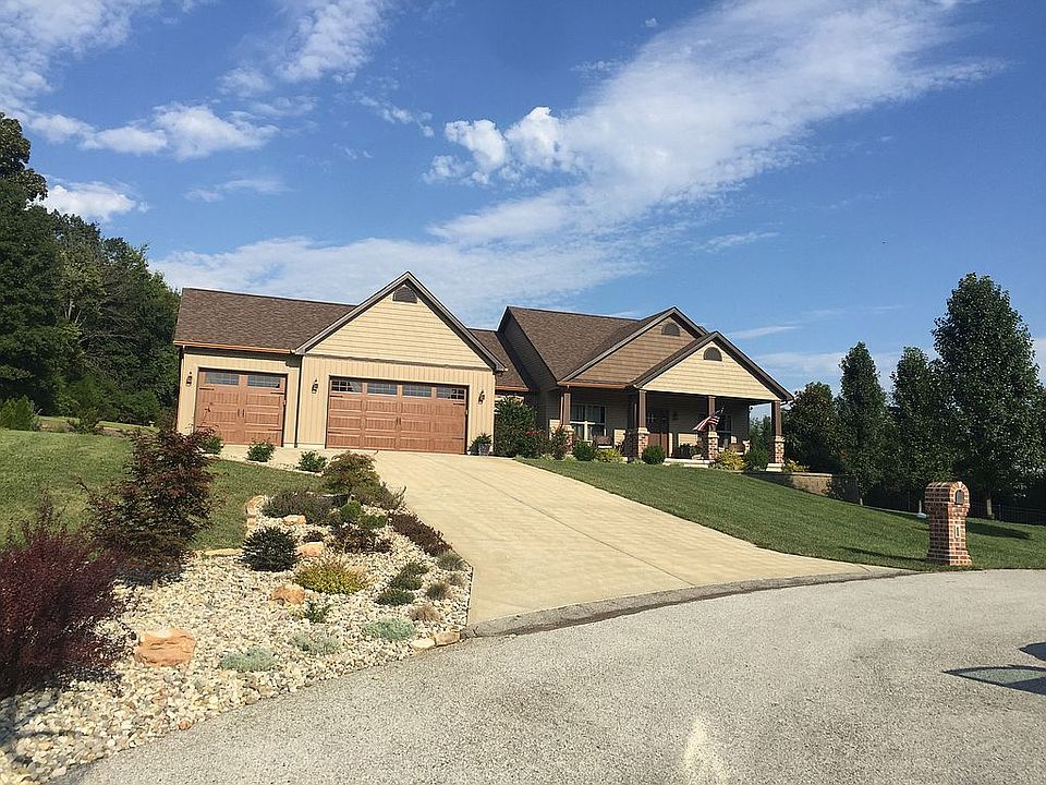 1st image of 1 Brook Parc Ct