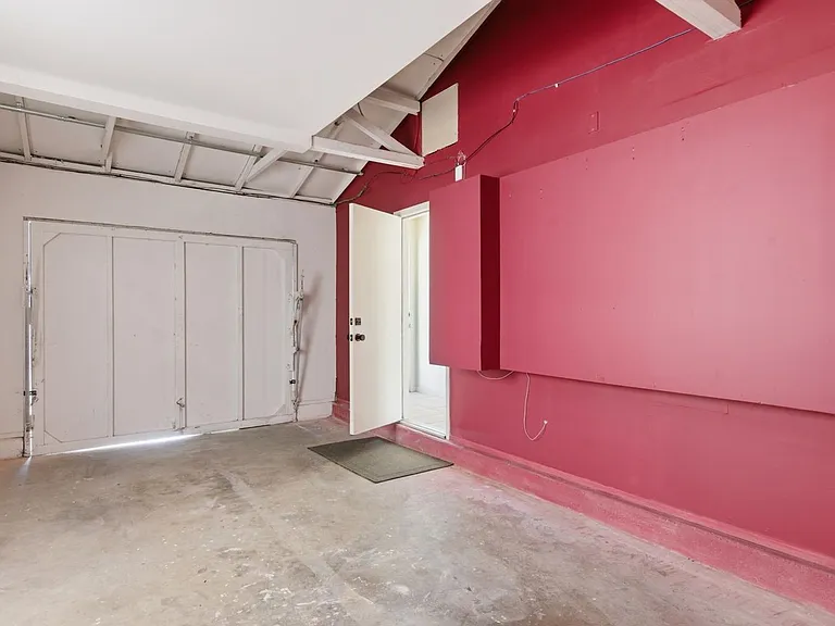 1098 Blackfield Way — Photo 20