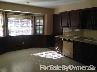3rd image of 10805 W 100th Ter
