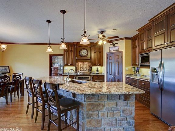 3rd image of 163 Saint Andrews Dr