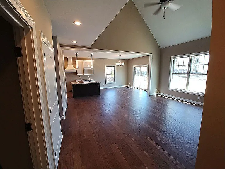 6631 Heritage Hills Dr — Photo 15
