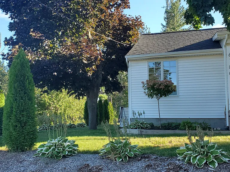 6180 Lansing St — Photo 2