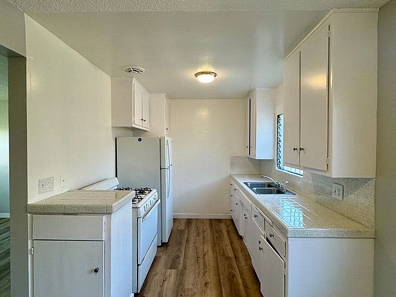 2nd image of 1134 Raymond Ave APT 3